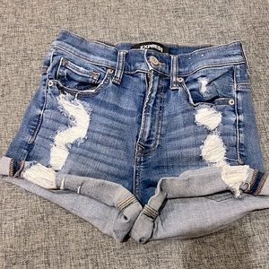 Express High Rise Distressed stretchy shorts Size 0